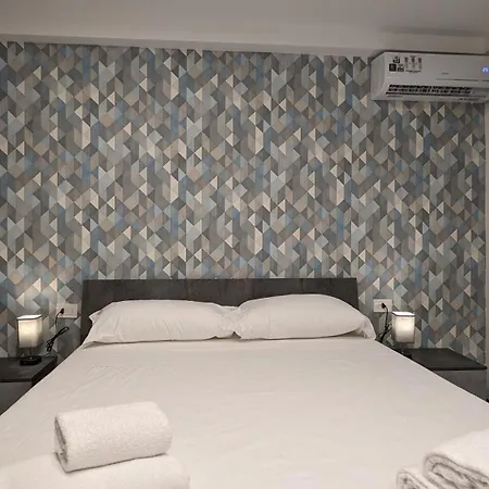 Catullo 10 Minutes From Airport
