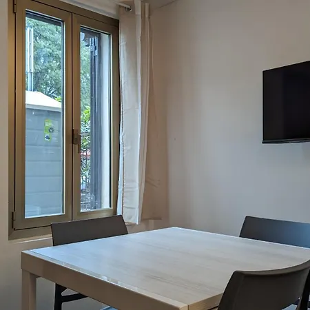 Catullo 10 Minutes From Airport *